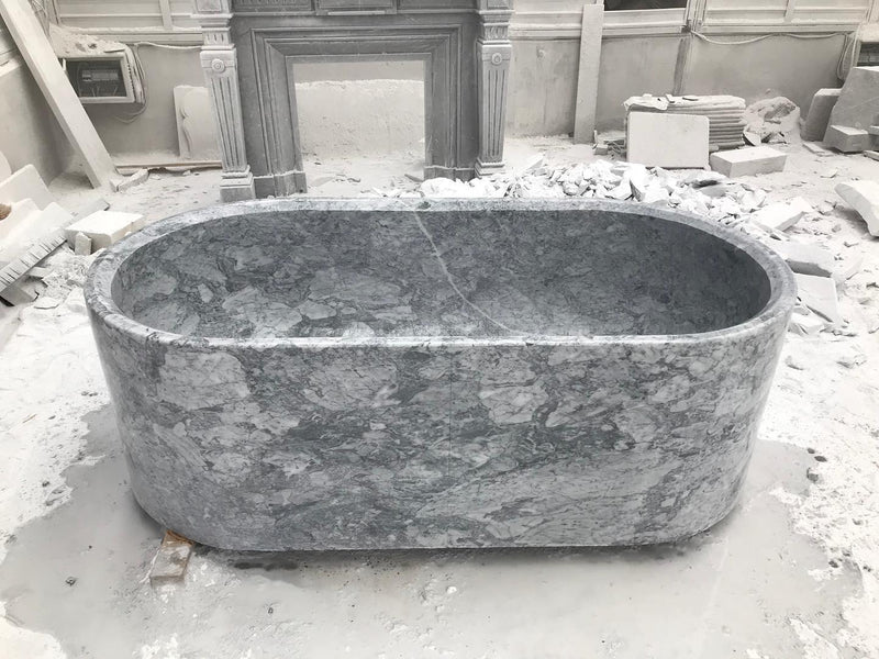 Nadira Bathtub